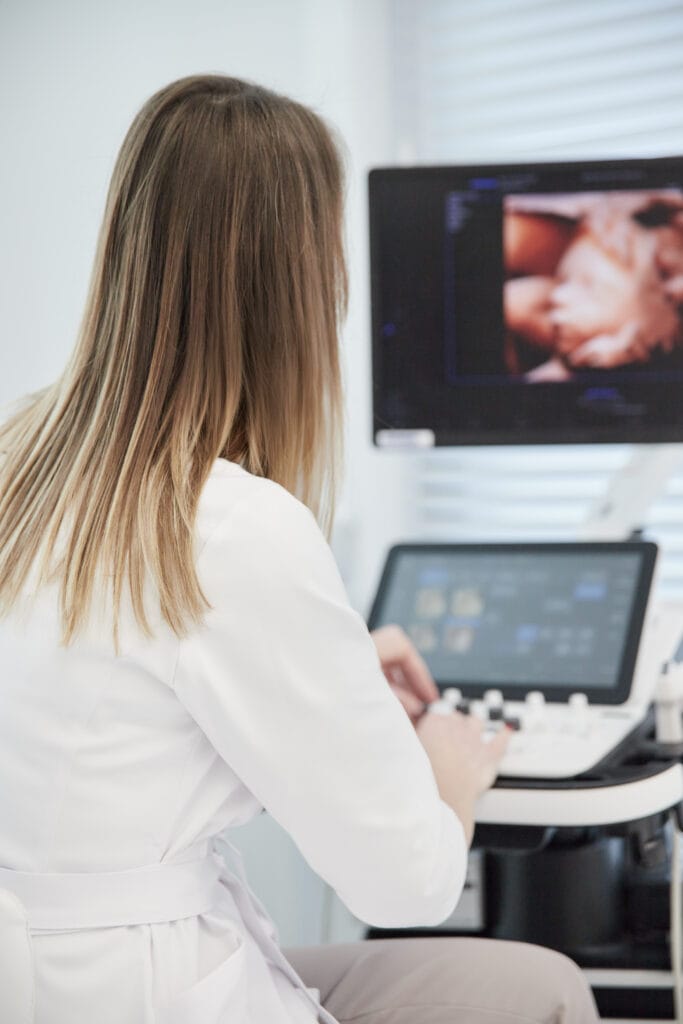 Nowoczesny sprzęt do diagnostyki i leczenia w Gabinecie Ginekologicznym Kraków.